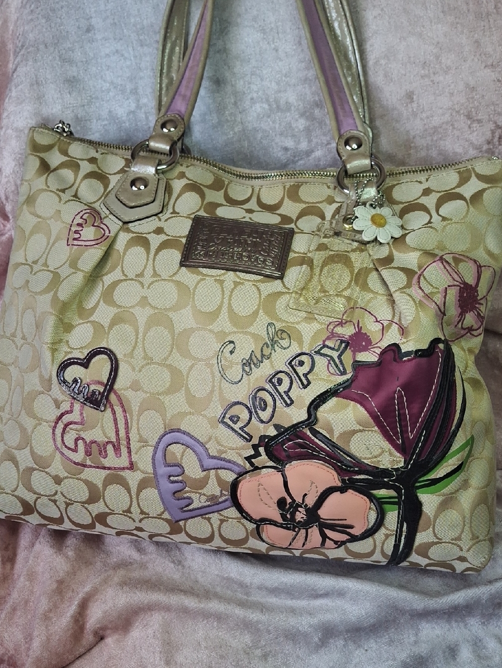 EUC COACH POPPY Beige Signature  Floral Appliqué Large Tote